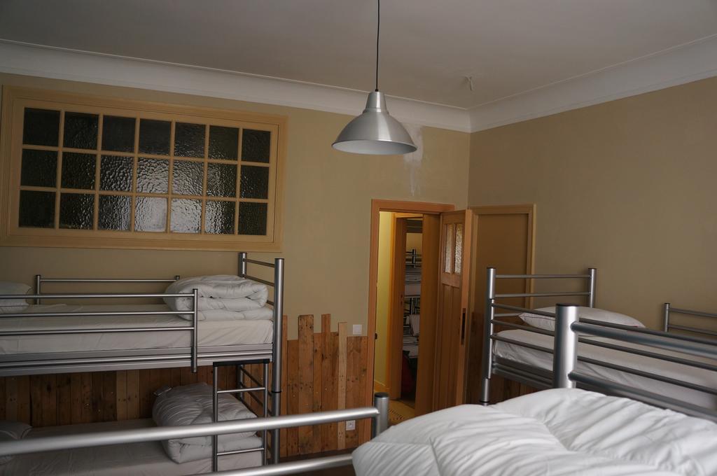 Es Hostel Saint-Gilles Екстер'єр фото