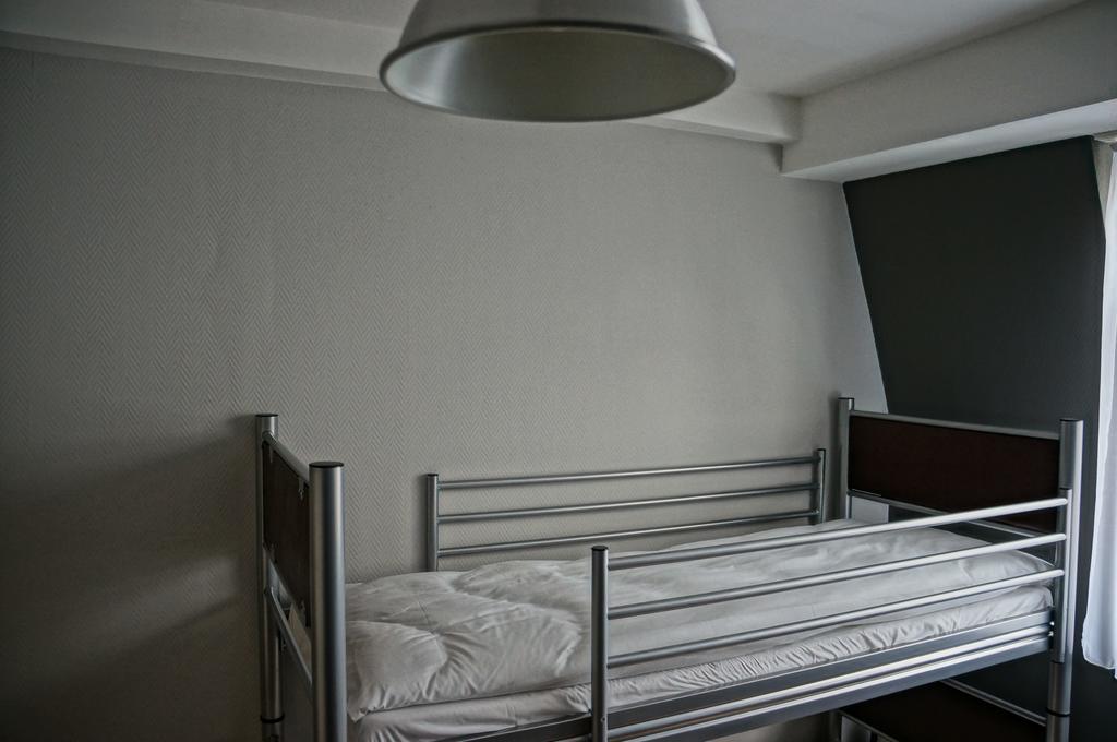 Es Hostel Saint-Gilles Екстер'єр фото